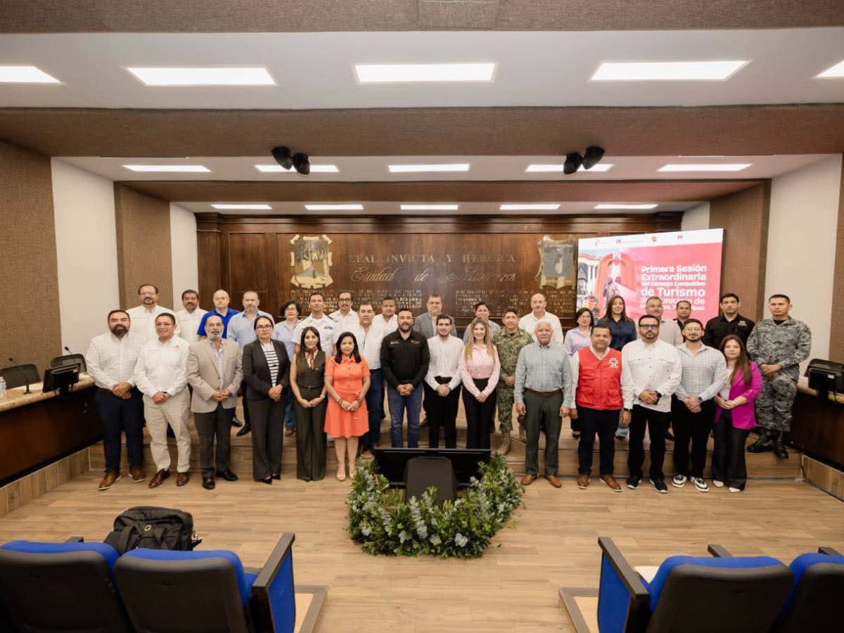 Beto Granados encabezó sesión del Consejo Consultivo de Turismo y reinauguró las Canchas&nbsp;Cascaritas