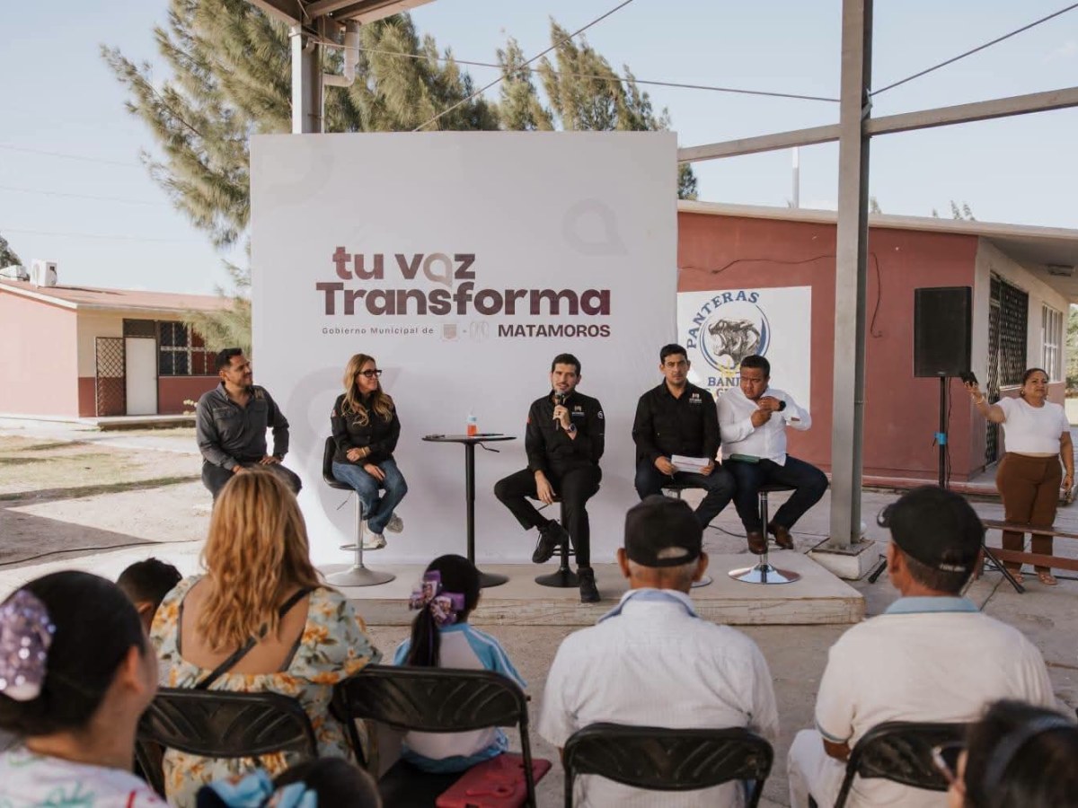 #Matamoros|🎙️ ¡Qué gusto ver a Beto Granados escuchando de cerca a los vecinos de Fidel Velázquez II! 🤝 El programa «Tu Voz Transforma» es clave para entender las necesidades de la comunidad. ¡Juntos logramos más!&nbsp;✨