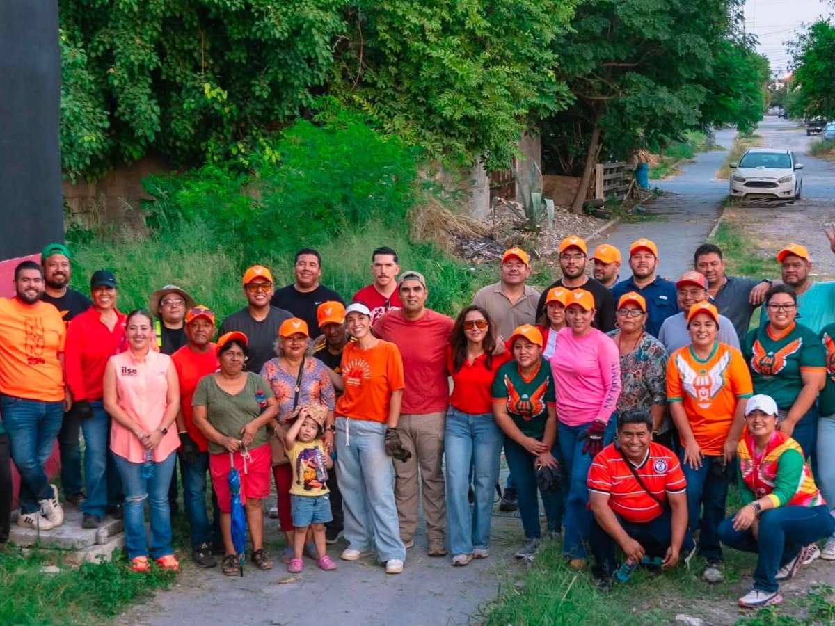 En una visita a la colonia Oasis hicimos el compromiso con los vecinos de apoyar en la limpieza de la&nbsp;ciclovía.